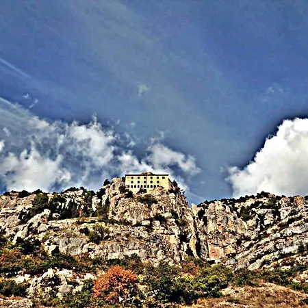 Abbazia Celestiniana Bed & Breakfast